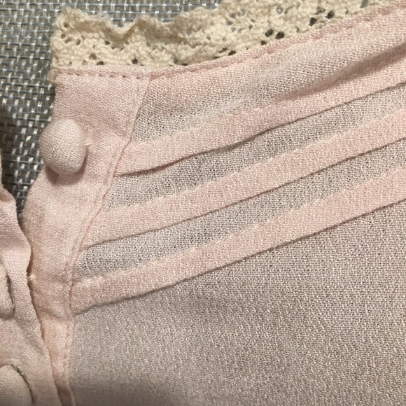 HP# 109🎉NWT Caren Forbes lightweight  top sz s/m - Picture 3 of 8